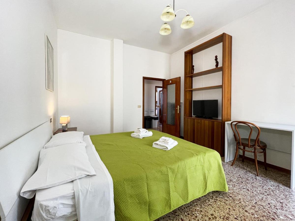 Hotel Casa Gramsci - Affitti Brevi Italia Modena Exteriér fotografie
